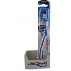 8016825995003Aquafresh Spazzolino Dinamic Medio 1pz